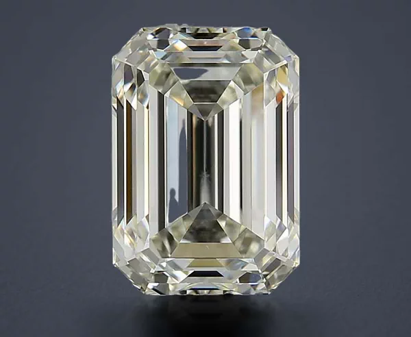 3.52 Carat · J · VS1 Rare Carat Ideal Cut