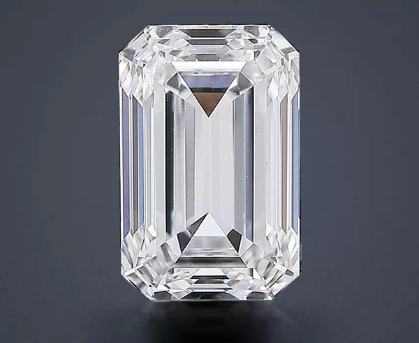 4.35 Carat · D · VS1 Rare Carat Ideal Cut