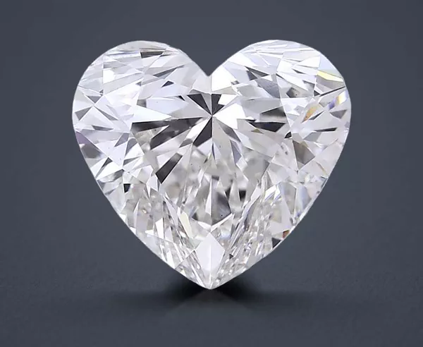 7.06 Carat · G · VS1 Rare Carat Ideal Cut