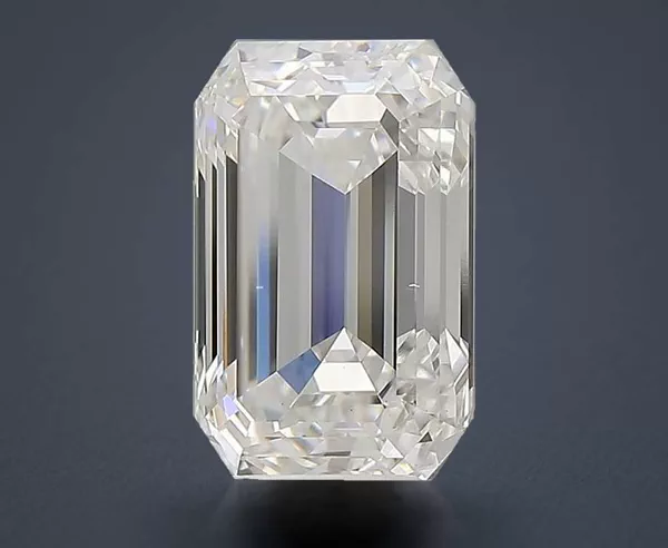 4.53 Carat · E · VS2 Rare Carat Ideal Cut