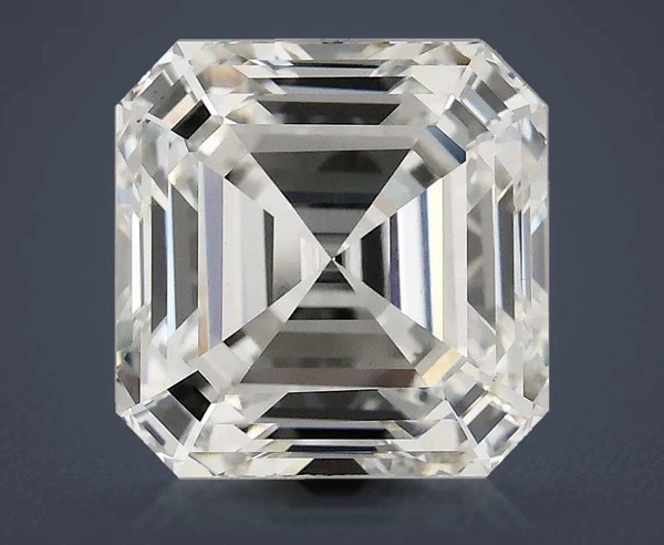 5.01 Carat · G · VS1 Rare Carat Ideal Cut