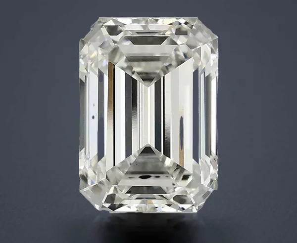 3.24 Carat · G · VS1 Rare Carat Ideal Cut