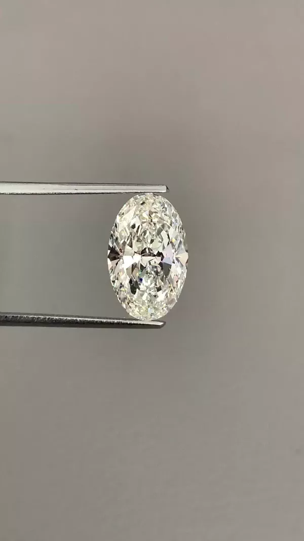 7.19 Carat · J · SI2 Rare Carat Ideal Cut