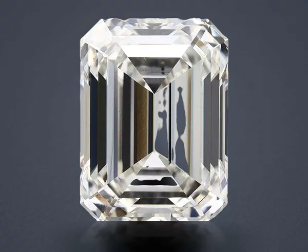 5.51 Carat · H · VS1 Rare Carat Ideal Cut