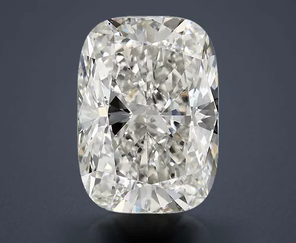 4.05 Carat · G · VS2 Rare Carat Ideal Cut