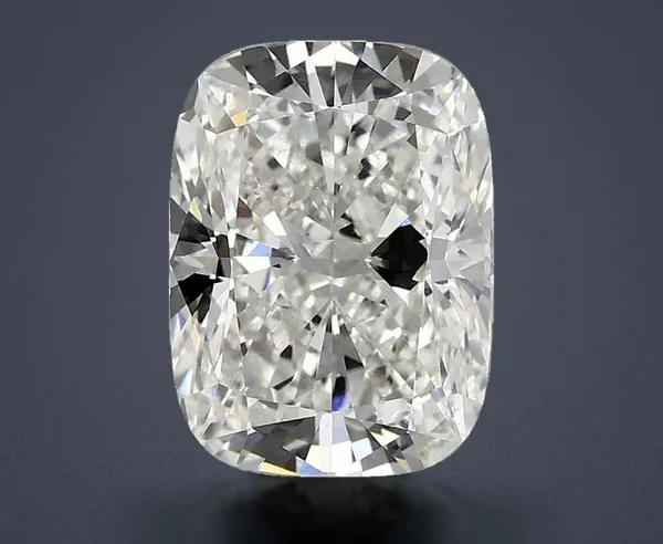 2.59 Carat · F · VS1 Rare Carat Ideal Cut