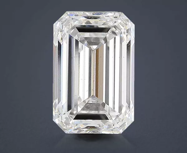 5.51 Carat · F · VS2 Rare Carat Ideal Cut