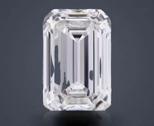 4.53 Carat · F · VVS2 Rare Carat Ideal Cut