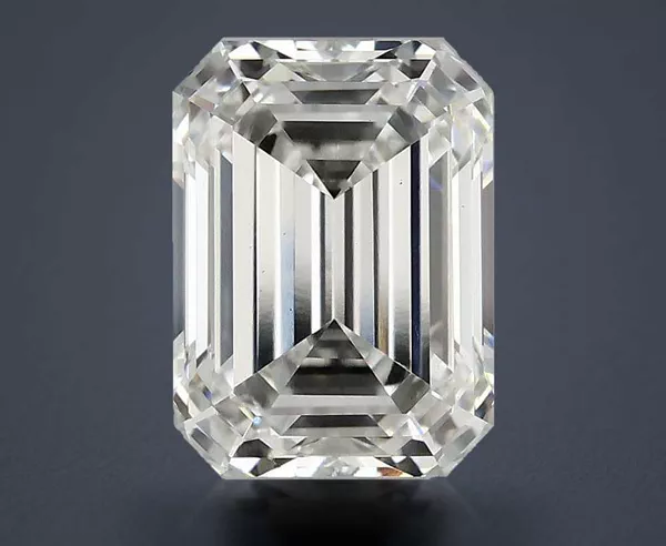 3.19 Carat · E · VS1 Rare Carat Ideal Cut