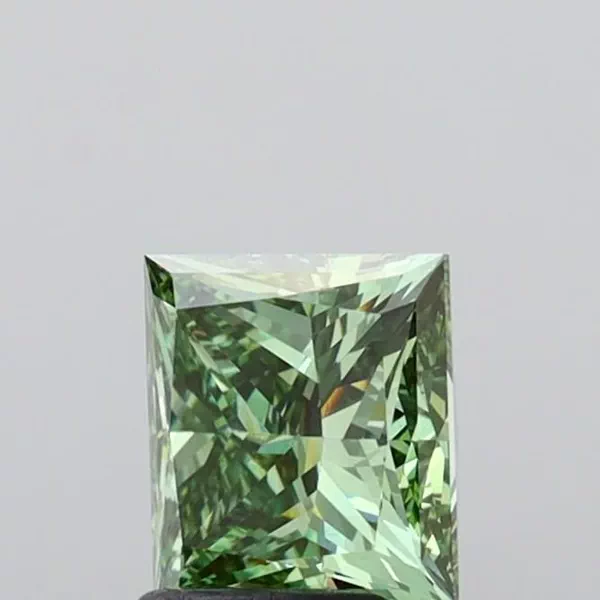 1.58 Carat · Green · Fancy Vivid · VS1