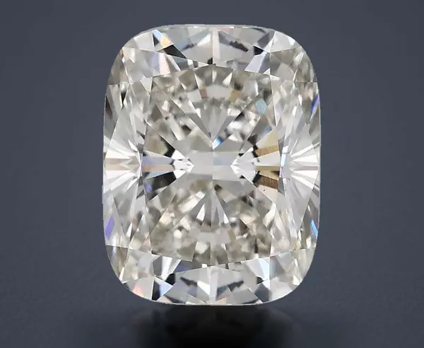 4.02 Carat · H · VS1 Rare Carat Ideal Cut