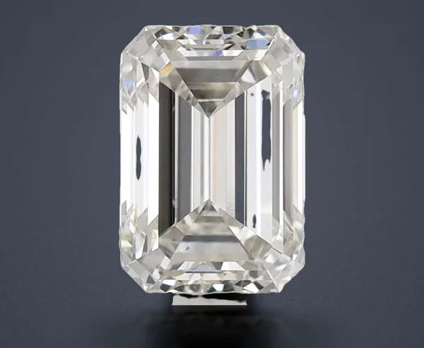 1.57 Carat · H · VS1 Rare Carat Ideal Cut