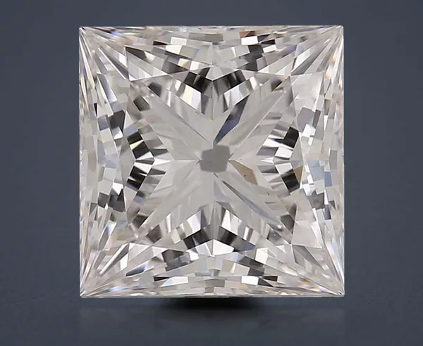 2.72 Carat · H · VS1 Rare Carat Ideal Cut