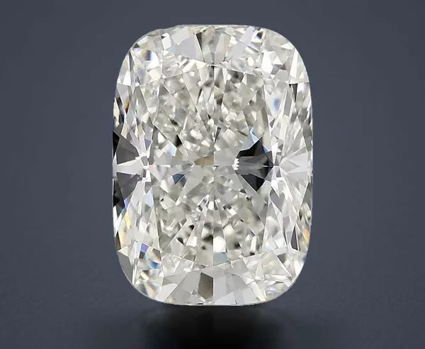 3.1 Carat · G · VS1 Rare Carat Ideal Cut