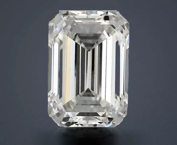2.88 Carat · F · VS1 Rare Carat Ideal Cut