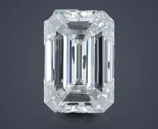 5.21 Carat · F · VVS2 Rare Carat Ideal Cut