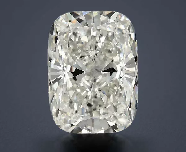 2.59 Carat · F · VS1 Rare Carat Ideal Cut