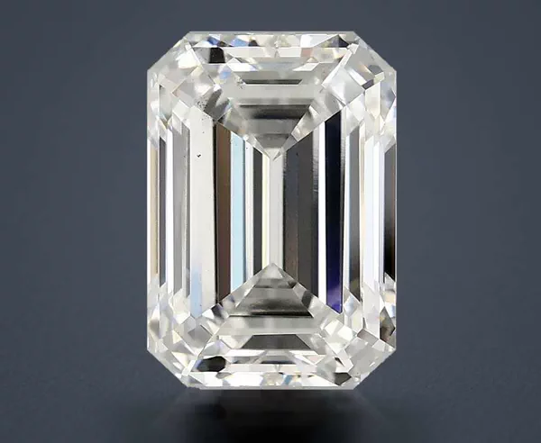 3.54 Carat · F · VS2 Rare Carat Ideal Cut