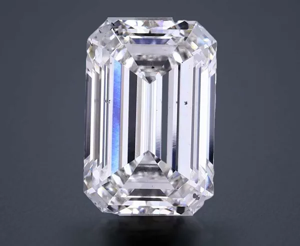 4.64 Carat · G · VS2 Rare Carat Ideal Cut