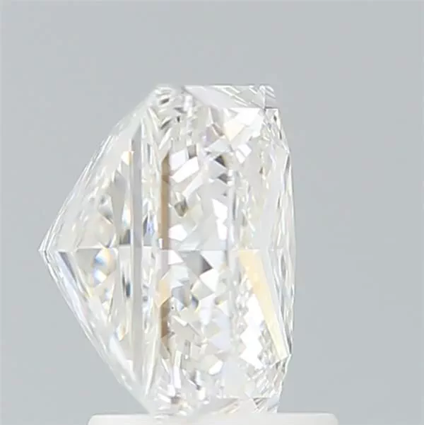 3.26 Carat · G · VS1 Rare Carat Ideal Cut