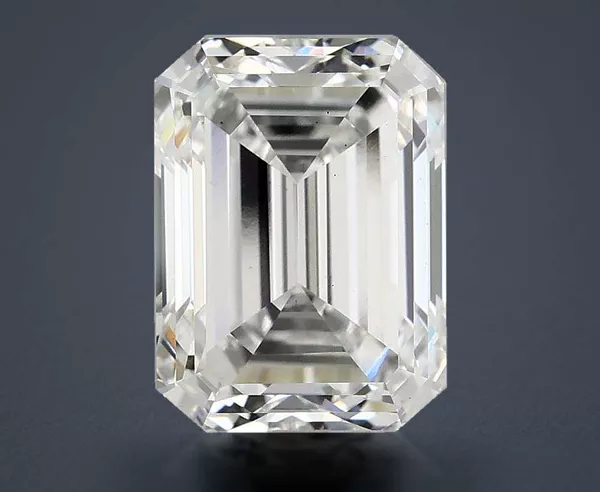 4.59 Carat · E · VS2 Rare Carat Ideal Cut