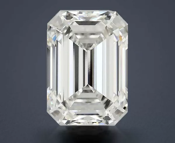 4.07 Carat · F · VVS2 Rare Carat Ideal Cut