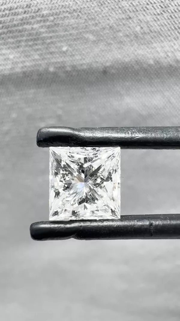 1.51 Carat · E · SI2 Rare Carat Ideal Cut
