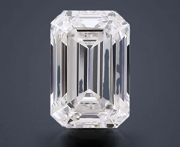 3.51 Carat · G · VS1 Rare Carat Ideal Cut