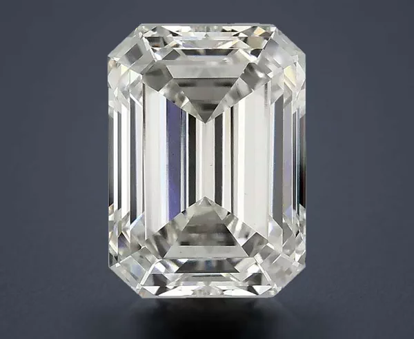 3.2 Carat · G · VS1 Rare Carat Ideal Cut