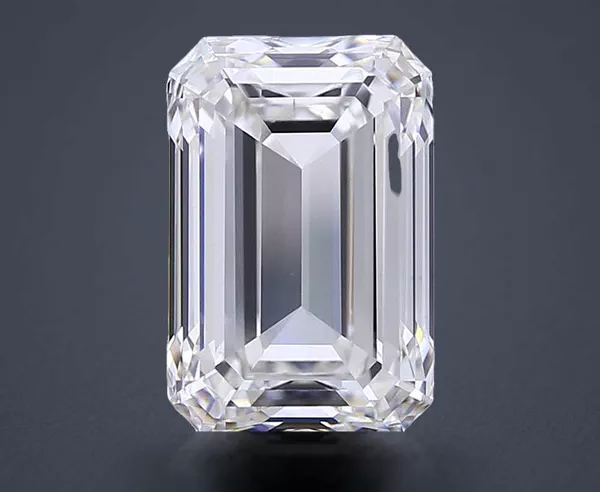 6.15 Carat · G · VS1 Rare Carat Ideal Cut
