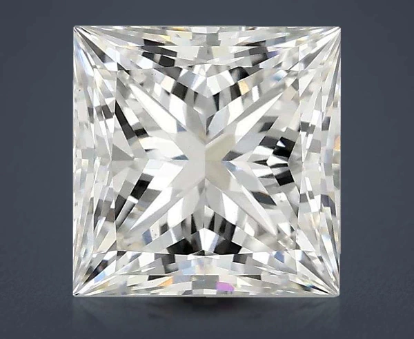 2.9 Carat · F · VS1 Rare Carat Ideal Cut