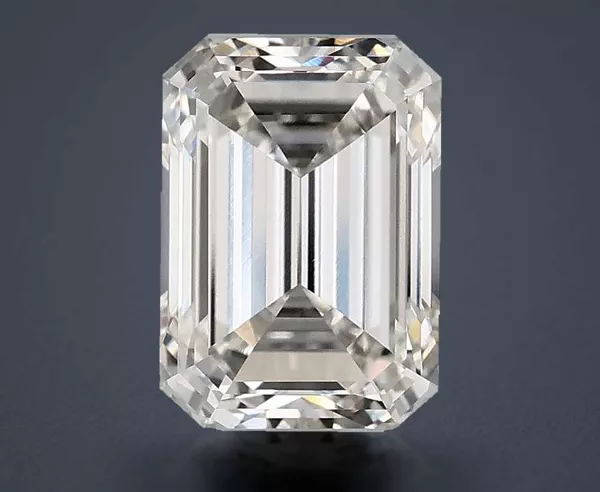 3.17 Carat · G · VVS2 Rare Carat Ideal Cut