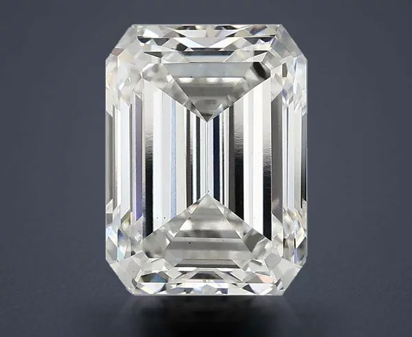 3.15 Carat · E · VS1 Rare Carat Ideal Cut