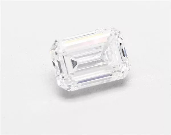 3.27 Carat · E · VS2 Rare Carat Ideal Cut