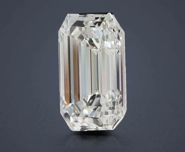 6.01 Carat · H · VS2 Rare Carat Ideal Cut