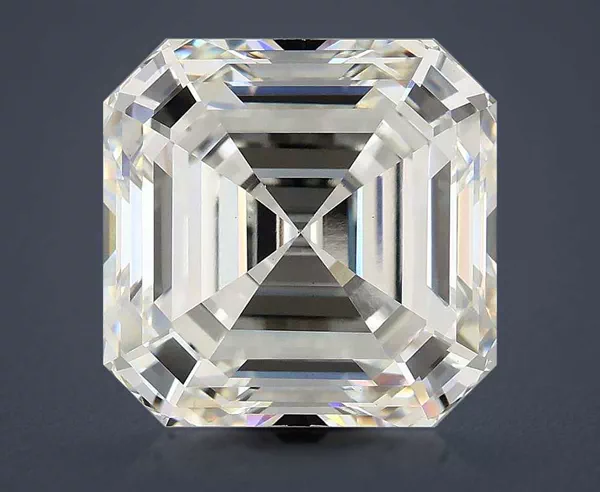 8 Carat · G · VS1 Rare Carat Ideal Cut