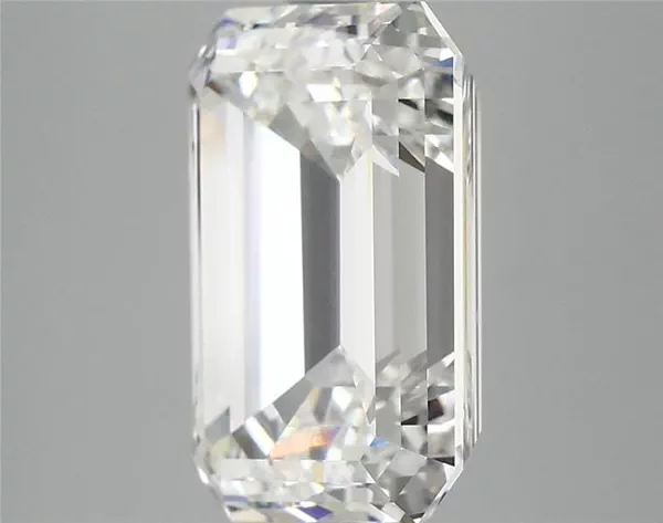 4.87 Carat · F · VS2 Rare Carat Ideal Cut