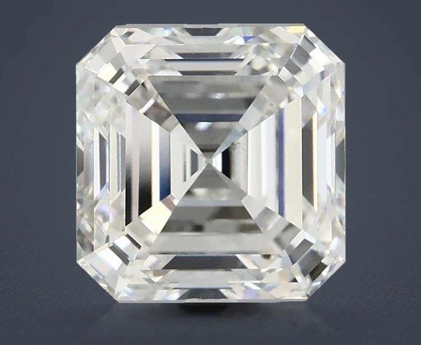 4.06 Carat · F · VS2 Rare Carat Ideal Cut
