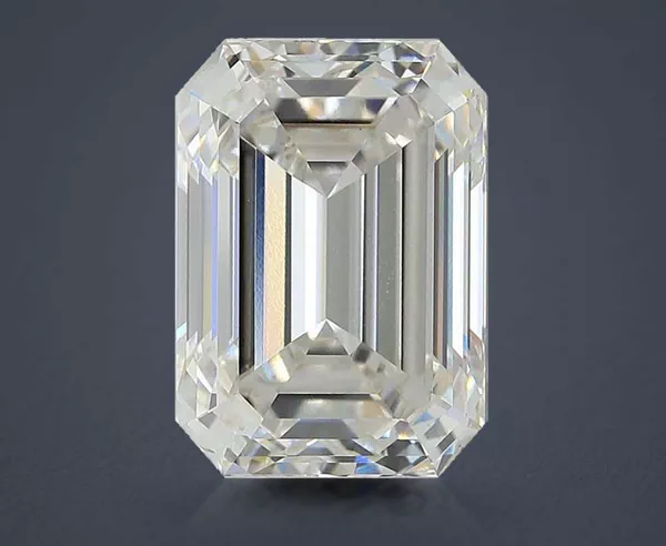 7.04 Carat · G · VS1 Rare Carat Ideal Cut