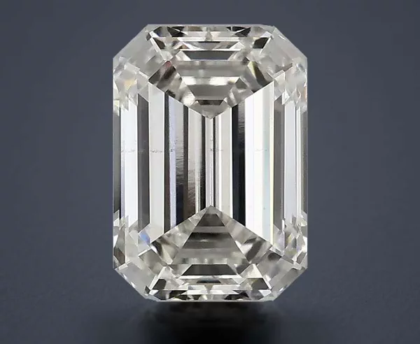 2.1 Carat · F · VS2 Rare Carat Ideal Cut