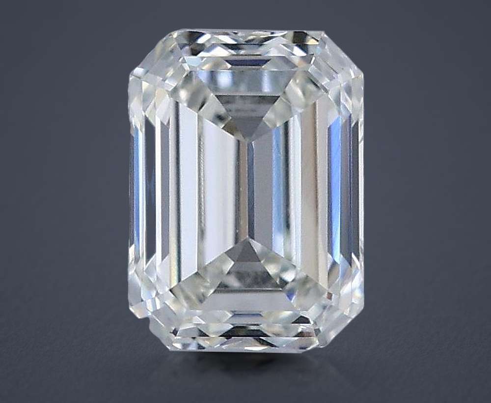 0.7 Carat · J · VVS2 excellent Cut