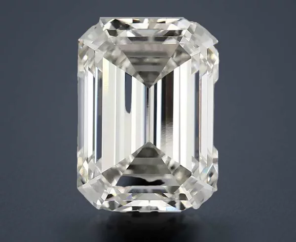 4 Carat · H · VS1 Rare Carat Ideal Cut