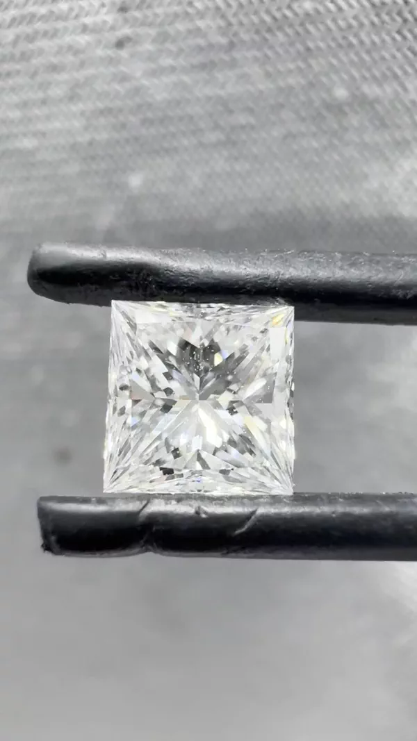 1 Carat · E · VVS1 excellent Cut