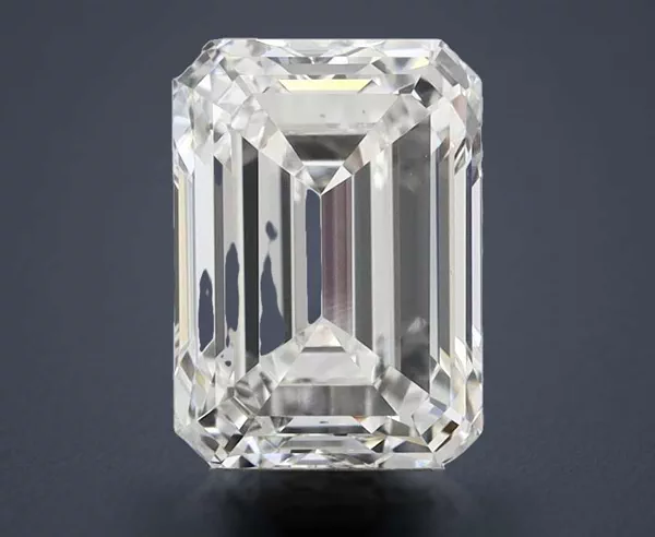2.31 Carat · F · VS1 Rare Carat Ideal Cut