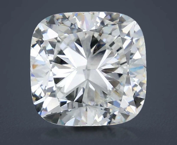 5.01 Carat · G · VVS2 Rare Carat Ideal Cut