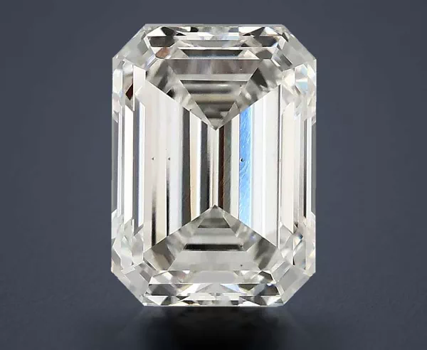 3.18 Carat · G · VS2 Rare Carat Ideal Cut