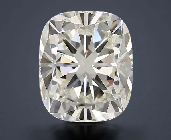 4.71 Carat · J · VVS1 very good Cut