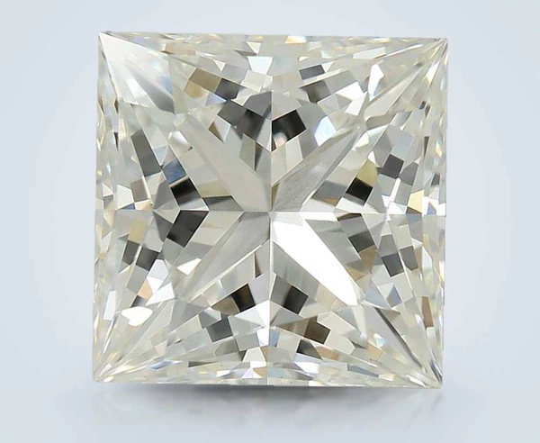 4.05 Carat · G · VS1 Rare Carat Ideal Cut