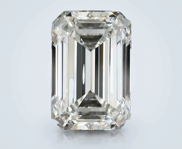 4.39 Carat · F · VVS2 Rare Carat Ideal Cut