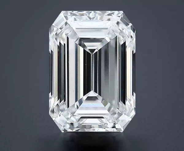 4 Carat · E · VS2 Rare Carat Ideal Cut